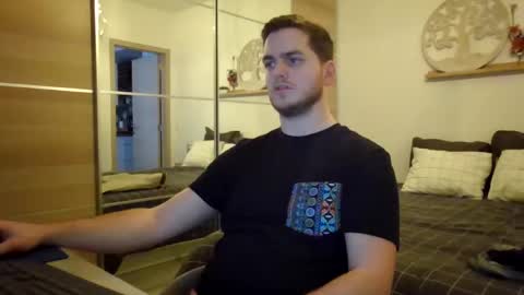 Snapshot of syl092 chatting on January 2025 05:33:02 PM syl092 online show from January 2025 05:33:02 PM