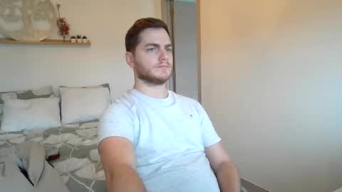 Snapshot of syl092 chatting on January 2025 02:12:02 PM syl092 online show from January 2025 02:12:02 PM