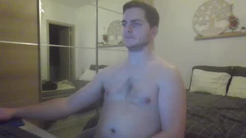 Snapshot of syl092 chatting on February 2025 05:14:01 PM syl092 online show from February 2025 05:14:01 PM