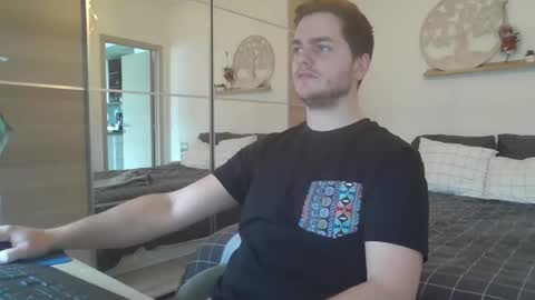 Snapshot of syl092 chatting on February 2025 01:56:02 PM syl092 online show from February 2025 01:56:02 PM