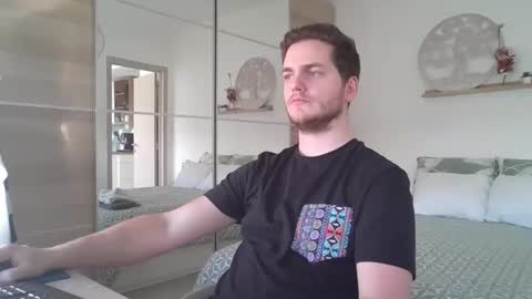 Snapshot of syl092 chatting on February 2025 03:08:01 PM syl092 online show from February 2025 03:08:01 PM