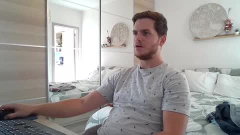 Snapshot of syl092 chatting on September 2025 03:56:02 PM syl092 online show from September 2025 03:56:02 PM