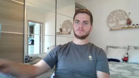 Snapshot of syl092 chatting on October 2025 09:20:01 AM syl092 online show from October 2025 09:20:01 AM