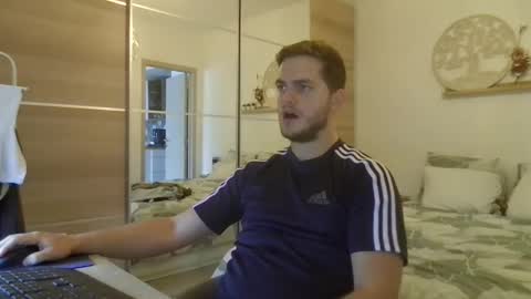 Snapshot of syl092 chatting on October 2025 03:23:02 PM syl092 online show from October 2025 03:23:02 PM