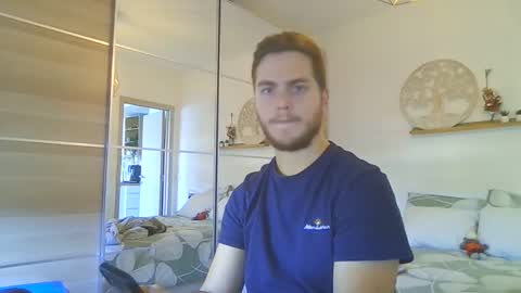 Snapshot of syl092 chatting on October 2025 10:00:02 AM syl092 online show from October 2025 10:00:02 AM