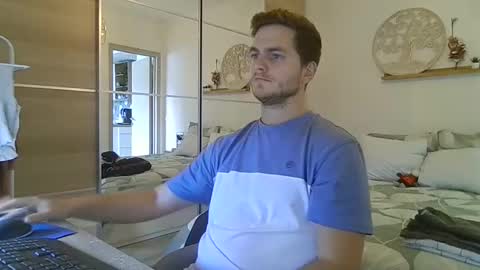 Snapshot of syl092 chatting on November 2025 01:53:02 PM syl092 online show from November 2025 01:53:02 PM