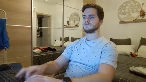 Snapshot of syl092 chatting on November 2025 04:40:02 PM syl092 online show from November 2025 04:40:02 PM