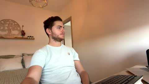 Snapshot of syl092 chatting on January 2026 01:15:01 PM syl092 online show from January 2026 01:15:01 PM