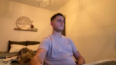 Snapshot of syl092 chatting on February 2026 05:07:02 PM syl092 online show from February 2026 05:07:02 PM