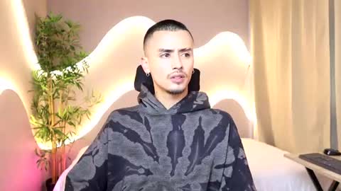 sylas_xl online show from July 2026 12:56:01 PM