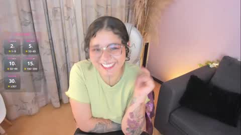 Snapshot of sylvara_bx chatting on May 2026 11:48:02 AM online show from May 2026 11:48:02 AM