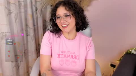 Snapshot of sylvara_bx chatting on June 2026 04:12:01 PM online show from June 2026 04:12:01 PM