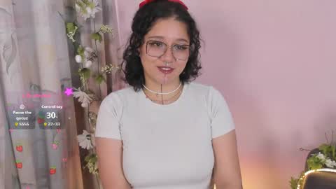 Snapshot of sylvara_bx chatting on July 2026 12:33:01 PM online show from July 2026 12:33:01 PM