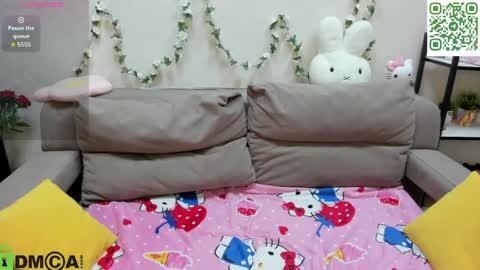 Sylvia online show from May 2026 01:00:01 AM