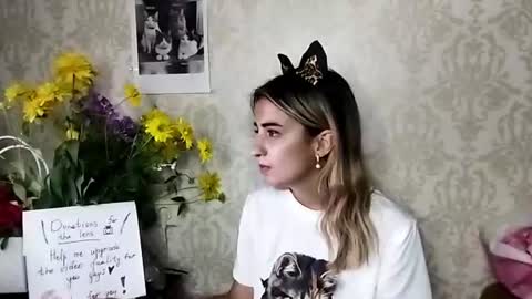 Emily online show from July 2026 06:20:01 PM