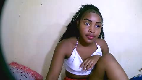 Snapshot of sylviasexy27 chatting on December 2024 02:59:01 PM sylviasexy27 online show from December 2024 02:59:01 PM