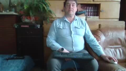 sympa_trique online show from February 2025 12:12:01 PM