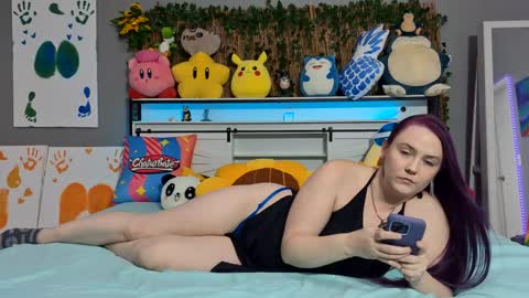 Snapshot of syndica chatting on June 2026 11:05:02 PM Jennah online show from June 2026 11:05:02 PM