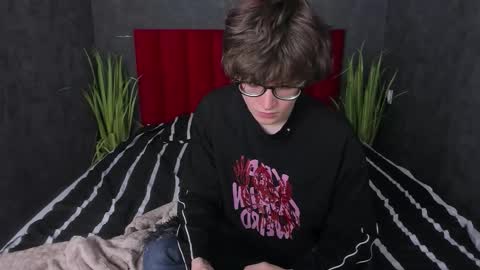 syndydels online show from January 2026 04:01:01 PM