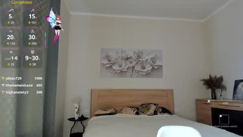 Snapshot of synop_sis chatting on September 2025 08:36:02 AM Mila online show from September 2025 08:36:02 AM