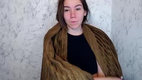 Snapshot of syrendixon chatting on December 2025 12:42:01 AM SyrenDixon online show from December 2025 12:42:01 AM