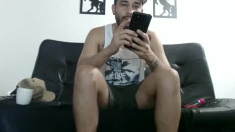 syylar_ online show from December 2025 10:54:02 AM