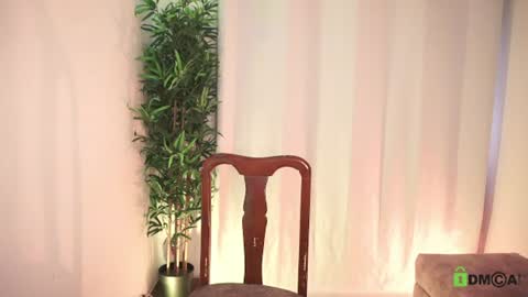 t0ny_wylie online show from July 2026 03:52:02 PM