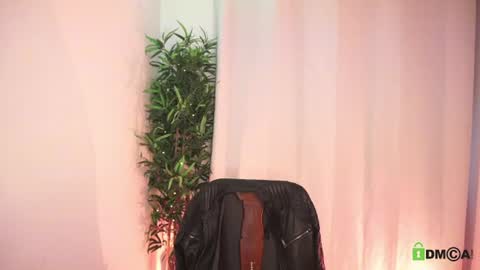 t0ny_wylie online show from July 2026 11:39:02 AM