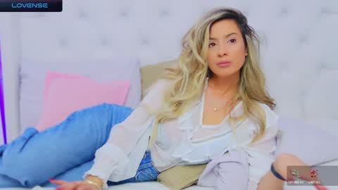 Arianna online show from December 2024 05:18:02 PM