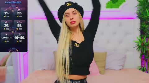 Arianna online show from January 2025 01:17:01 PM