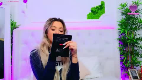 Snapshot of taahiraarabian chatting on January 2026 01:24:02 PM Arianna online show from January 2026 01:24:02 PM