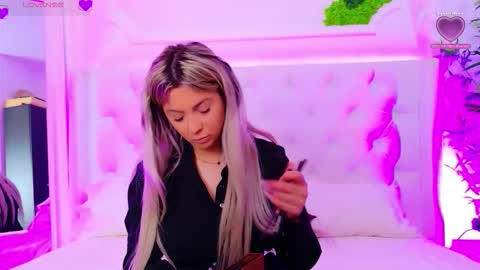 Arianna online show from March 2026 12:17:02 PM