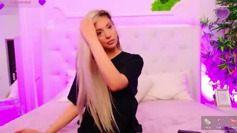 Arianna online show from April 2026 02:34:01 PM