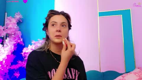 Arianna online show from July 2026 12:22:01 PM