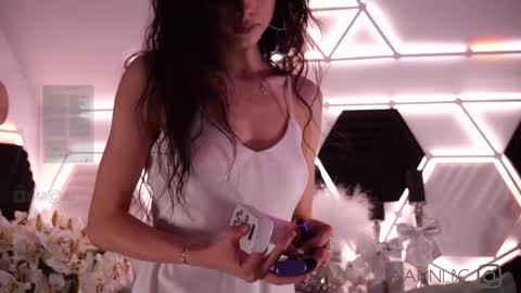 Snapshot of taanni_bc chatting on February 2025 11:15:02 PM TAANNI online show from February 2025 11:15:02 PM