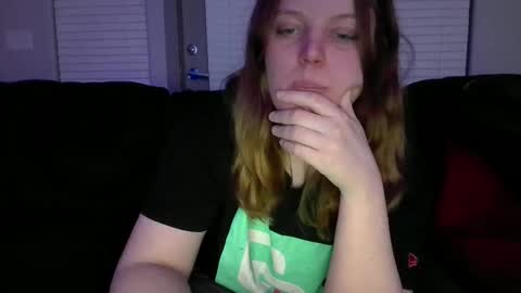Snapshot of tacyluxe chatting on May 2026 05:37:02 AM tacyluxe online show from May 2026 05:37:02 AM