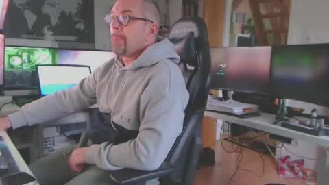 Oliver online show from January 2025 12:53:02 PM