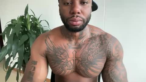 Tairon Tucke online show from July 2026 01:27:01 PM