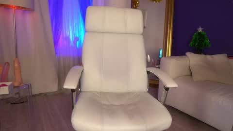 Margo online show from December 2024 10:48:01 PM