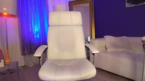 Margo online show from February 2025 11:31:02 AM