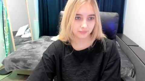 Taisia online show from July 2026 08:01:02 AM