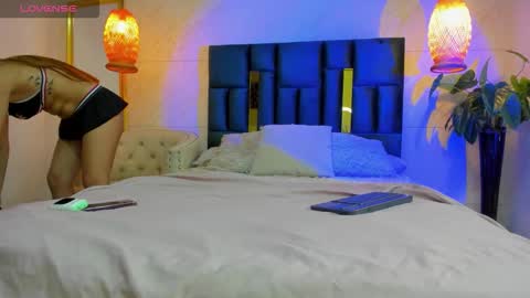 Taissa online show from December 2025 12:43:02 PM