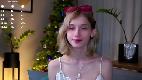 Mia online show from January 2025 12:24:01 AM