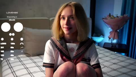 Mia online show from February 2025 04:54:02 PM