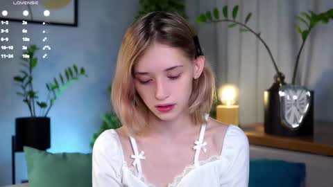 Mia online show from February 2025 01:40:02 AM