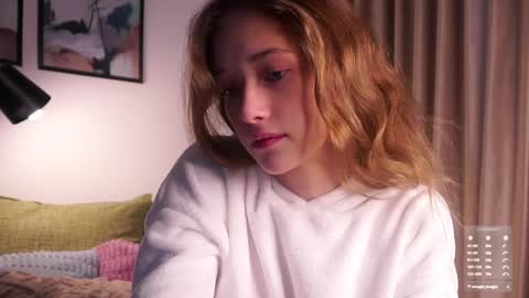 Mia online show from November 2025 02:57:01 AM