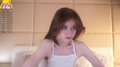 Mia online show from May 2026 01:11:01 AM