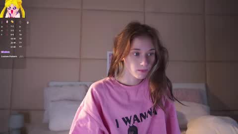 Mia online show from May 2026 01:44:01 AM