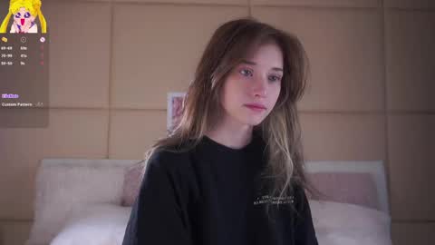Mia online show from May 2026 01:21:01 AM
