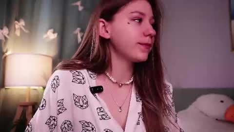 Molly online show from July 2026 03:52:02 AM